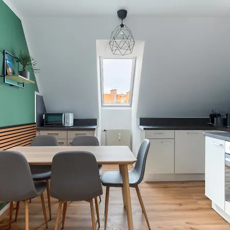 Luxury Design Altstadt - 3br & Free Parking By Hero Homes Graz