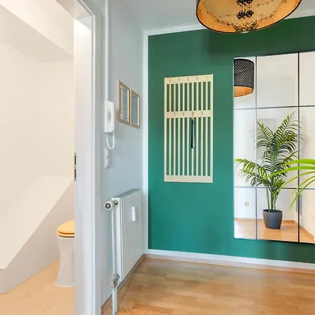 Luxury Design Altstadt - 3br & Free Parking By Hero Homes Appartement *