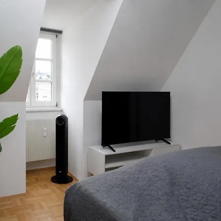 Appartement Luxury Design Altstadt - 3br & Free Parking By Hero Homes *